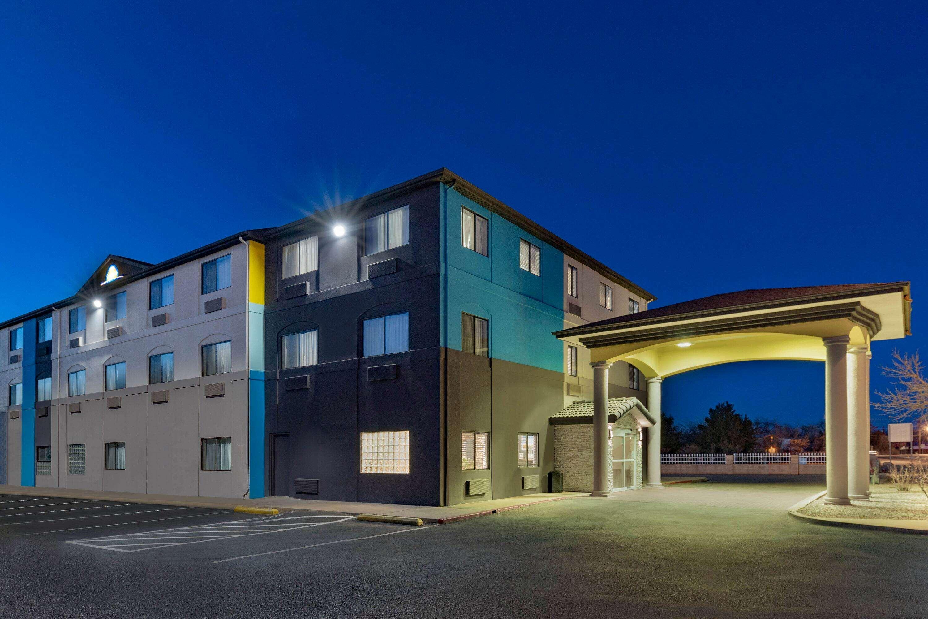 Days Inn By Wyndham Bernalillo Dış mekan fotoğraf